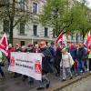 Mit einem großen Demonstrationszug zogen die Teilnehmer bei der Mai-Kundgebung zum Königsplatz.