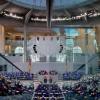 Der Bundestag: Viele Bürger, aber auch Politiker wollen die Zahl der Abgeordneten verringern. Doch das ist gar nicht einfach. 	