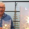 Effektvolle Windlichter aus Sternenfolie präsentierte Martin Uhl. 