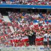 Die Mannschaft des Fußball-Bundesligisten FC Bayern München präsentiert sich den Fans bei der Saisoneröffnung in der Allianz Arena.