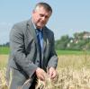 Der bayerische Bauernpräsident Walter Heidl beklagt eine unsachliche Debatte um das Volksbegehren. Auch der Verbraucher trage Verantwortung, nicht nur die Bauern, sagt er.