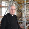Wallfahrtsdirektor Erwin Reichart (hier während der Renovierungsarbeiten in der Kirche) geht in den Ruhestand. 
