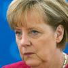 Kanzlerin Merkel sucht im Internet den direkten Kontakt zu den Bürgern. Foto: Michael Kappeler / Archiv dpa