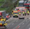 Ein Großaufgebot an Rettungskräften ist auf der A8 im Einsatz gewesen.