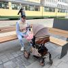 Mit Kinderwagen findet Marc Laurent, 21, es an der neuen Fußgängerzone angenehm. 