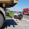 Den Zusammenstoß mit einem Lastwagen hat ein Motorradfahrer aus dem Landkreis Starnberg nicht überlebt. Der Unfall geschah um 11.15 Uhr auf der Umfahrung von Pähl. 