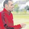 Neustrukturierung heißt das Thema für Trainer Stefan Sirch beim Bezirksoberligisten FC Königsbrunn.  