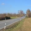 Im Gemeindebereich von Wielenbach soll die B2 zur kreuzungsfreien Kraftfahrstraße ausgebaut werden. Eine Bürgerinitiative wendet sich gegen dieses Vorhaben.