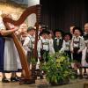 Die Kindergruppe begeisterte neben zwei Tänzen auch mit dem Lied "Kikeriki".
