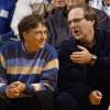 Bill Gates (l) und Paul Allen, beide Gründer von Microsoft, bei einem Spiel der Portland Trail Blazers.