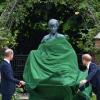 Prinz William und Prinz Harry enthüllen am Donnerstag die Statue ihrer Mutter Diana im "versunkenen Garten" des Kensington-Palastes.