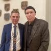 Bürgermeister Jürgen Eisen (links) mit Wolfgang Ostermann, der die Bürgermedaille in Gold erhalten hat.