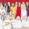 Echt außerirdisch: Die Schüler des „Bühnentreffs“ führen am Samstag in Kaisheim das Musical „Das Leben im All“ auf.   