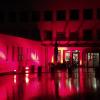 Im Juni wurden auch die Kreiskrankenhäuser in Dillingen und Wertingen (Foto) rot beleuchtet. Unter dem Titel „Alarmstufe Rot – Krankenhäuser in Not“ machten Kliniken in Deutschland auf ihre verheerende wirtschaftliche Situation aufmerksam.