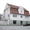 Im Haus mit der Nummer 20 in der Altenstadter Memminger Straße lebten einst Juden. Nun hat die Gemeinde das Gebäude ersteigert.