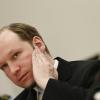 Am 22. Juli 2011 tötete der rechtsradikale Norweger Anders Behring Breivik bei einem Bombenanschlag im Osloer Regierungsviertel und einem anschließenden Massaker auf der Insel Utøya insgesamt 77 Menschen.