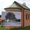 Am Tag des offenen Denkmals werden denkmalgeschützte Gebäude vorgestellt. Eines von ihnen ist die Marienkapelle in Derching. Die Schwarz-Weiß-Fotografie stammt vom Ende der 1920er-Jahre. 