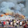 Das Feuer auf der berühmten Seebrücke in Eastbourne in England sah schlimmer aus, als es war: Zwei Drittel des historischen Baus sind unversehrt.