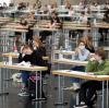 In Zeiten von Corona gibt es an den bayerischen Hochschulen neue Prüfungsangebote. Manche sind umstritten. 