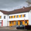 Feuerwehr und Kindergarten in Finningen bleiben unter einem Dach und bekommen einen Anbau. Das hat der Ferienausschuss des Stadtrats beschlossen. 