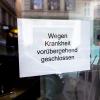 Österreich und Italien müssen Geschäfte, Hotels und Restaurants zum großen Teil schließen. In Deutschland haben sie zwar weiter auf – leiden aber unter enormen Einbußen.