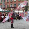 Viele Besucher aus Mindelheim und Umgebung haben sich die italienischen Fahnenschwinger am zweiten Frundsbergfest-Wochenende angeschaut.