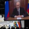 Das Bild zeigt, wie der russische Präsident Wladimir Putin sich am Mittwoch per Videoschalte an die Delegierten des Brics-Gipfels in Südafrika wendet.