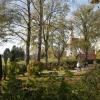 Auf dem kleinen Friedhof südöstlich von Vilgertshofen sollen künftig auch Baumbestattungen möglich sein.