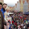 Es war der letzte Tandlerfasching, den Armin Neudert (links) als Oberbürgermeister der Stadt Donauwörth feierte. Mit ihm auf dem Bild ist das IFD-Prinzenpaar Anna Schimmer und Max Schweihofer.