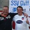 Heidenheim-Fan Hermann Allmis aus Holzheim (rechts) gemeinsam mit dem Vorstandsvorsitzenden der Kicker von der Ostalb, Holger Sanwald, bei einem Spiel, als der Dillinger Ingo Feistle noch für den FCH spielte. 