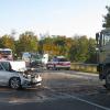 Das Auto eines 65-Jährigen kollidierte auf Höhe der B300-Anschlussstelle Aichach Süd (Klingen) mit einem Sattelzug. 