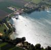 Unbekannte Täter haben am Friedberger See Fische mit einer Harpune getötet. Die Kadaver wurden am Ufer angetrieben. 