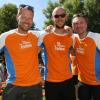 Ex-FCA-Spieler Dominik Reinhardt (Mitte) und seine beiden Kumpels Marcus Gottwald (rechts) und Helmut Christl hatten sichtlich Spaß beim Kuhsee-Triathlon.