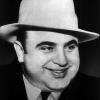 Al Capone, genannt Scarface, war einer der berüchtigsten Verbrecher der USA in den 1920er und 1930er Jahren. Prostitution, illegales Glückspiel und Alkoholhandel während der Prohibition stehen auf seiner Straftatenliste. 