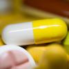 Die Pille für den Vitaminhaushalt: Vor der Einnahme von Nahrungsergänzungsmitteln sollte der Arzt um Rat gefragt werden.