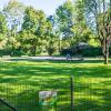 Auf diesem Spielplatz in Oberhausen stürzte vor zwei Jahren ein Baum um und begrub ein kleines Mädchen unter sich. Das Kind kam dabei ums Leben. 