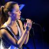 Lena Meyer-Landrut nimmt die Dinge selbst in die Hand: Die 21-Jährige veröffentlicht an diesem Freitag ihr drittes Album. Es heißt "Stardust" (Sternenstaub).