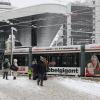 Die Straßenbahnen warteten zum Teil am Königsplatz, bis die Strecken wieder frei waren. 