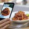 Das Smartphone der Zukunft kann unser Essen nicht nur fotografisch festhalten, sondern auch automatisch nach einem Rezept im Internet suchen – oder die Anzahl der Kalorien schätzen.
