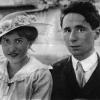 Weil sich abzeichnete, dass seine Freundin Paula von ihm schwanger war, wollte Brecht ein finanziell möglichst erfolgreiches Stück schreiben.