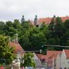 Der Blick von der Katharinenstraße in Landsberg aus Richtung Schlossberg. Mit dem Anbau im Norden würde die Heilig-Kreuz-Kirche dahinter verschwinden. 