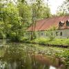 In das Wasserschloss in Pichl kehrt Leben zurück. Ein Unternehmer aus Augsburg hat es gekauft. 