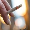 Immer mehr Jugendliche greifen zur Zigarette. Expertinnen und Experten sind deshalb besorgt. 