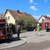 In Blossenau brennt ein Wohnhaus. Die Feuerwehr ist im Einsatz.