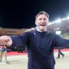 Leipzig-Trainer Ralph Hasenhüttl feierte nach dem 4:1 mit den mitgereisten Fans.