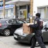 Im Oktober 2019 durchsuchte die Polizei mehrere Pflegeunternehmen in Augsburg. Es war eine der größten Razzien, die es in der Stadt je gegeben hatte. Durchsucht wurden damals rund 170 Büros und Privatadressen. 