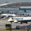 Ryanair-Maschine auf dem Vorfeld des Frankfurter Flughafens.