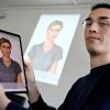 Emma, ein virtueller Avatar, soll psychisch kranken Menschen helfen. Das Projekt von Michael Dietz ist eines von vielen mit Künstlicher Intelligenz (KI) in Augsburg.