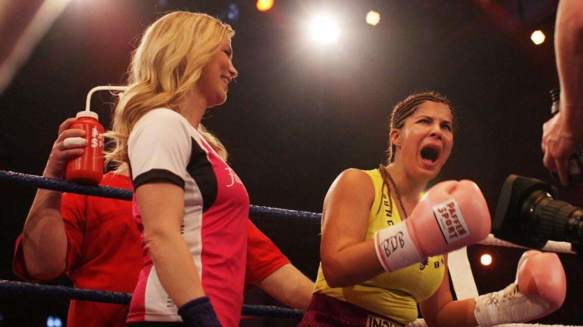 Promi-Boxen: Micaela Schäfer tritt verbal nach und Lars Riedel fast ...