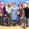 Das diesjährige Ensemble der Theatergruppe Graben (von links) Rainer Echter, Karin Gerum (Requisiten), Steffi Stolz, Alexander Hirsch, Lydia Eiser, Biggi Hiebl, Oliver Maier, Volkmar Angerer, Eva Fendt, Uta Plasse (Soufleuse), Ulli Gerum. 